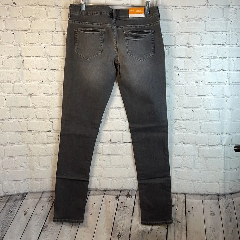 Mossimo Gray Slim Fit‎ Skinny Jeans, Slightly distressed size 7